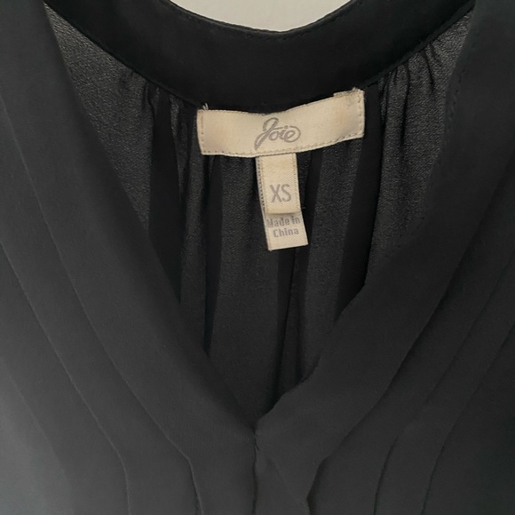 JOIE 100% Silk pleated blouse - Picture 4 of 5